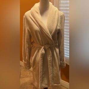 Day Dream | Women’s Cozy Cream Robe Intimates Size S/M